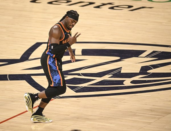 鼎牛配资 杰伦威：我希望多特能够入选一防&他配得上 我也应该入选